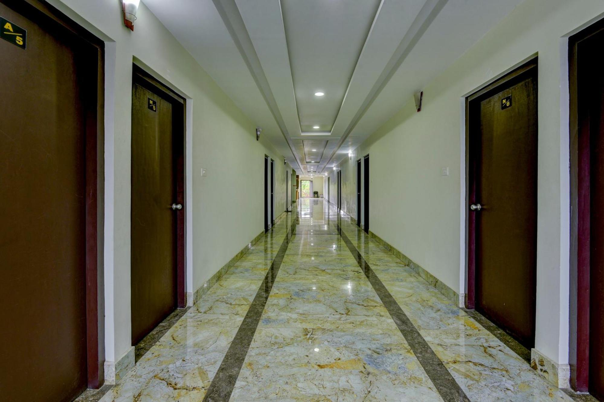 Hotel O Royal Tower Lodge Etakkare 外观 照片