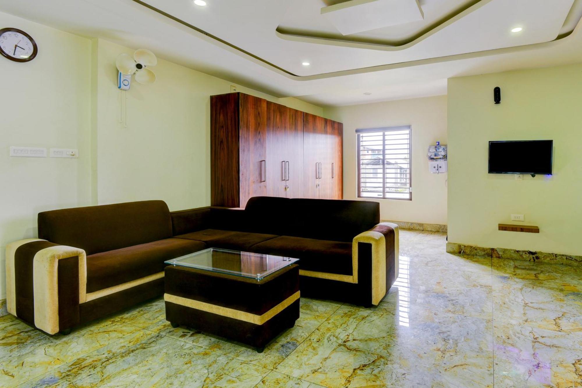 Hotel O Royal Tower Lodge Etakkare 外观 照片