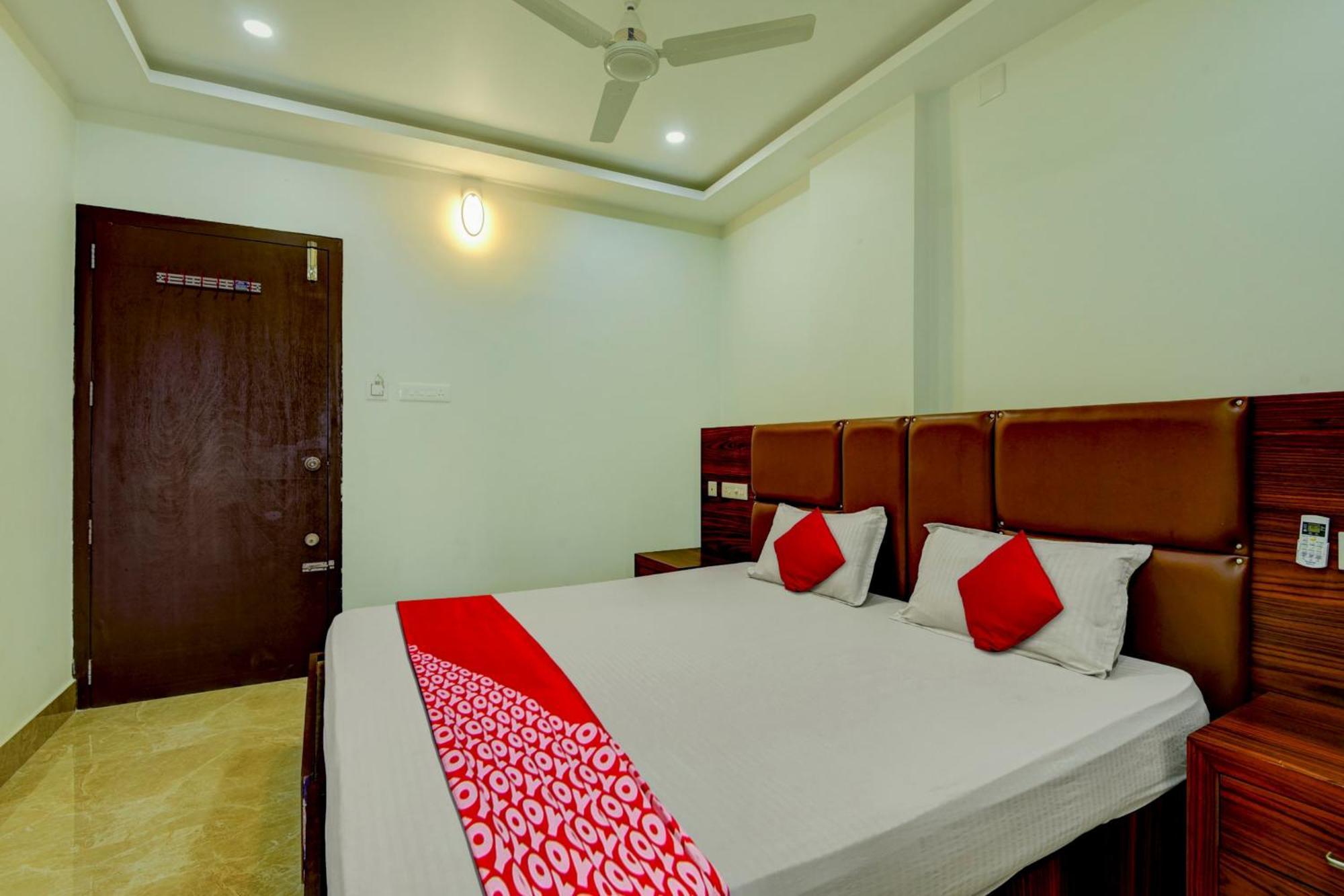 Hotel O Royal Tower Lodge Etakkare 外观 照片